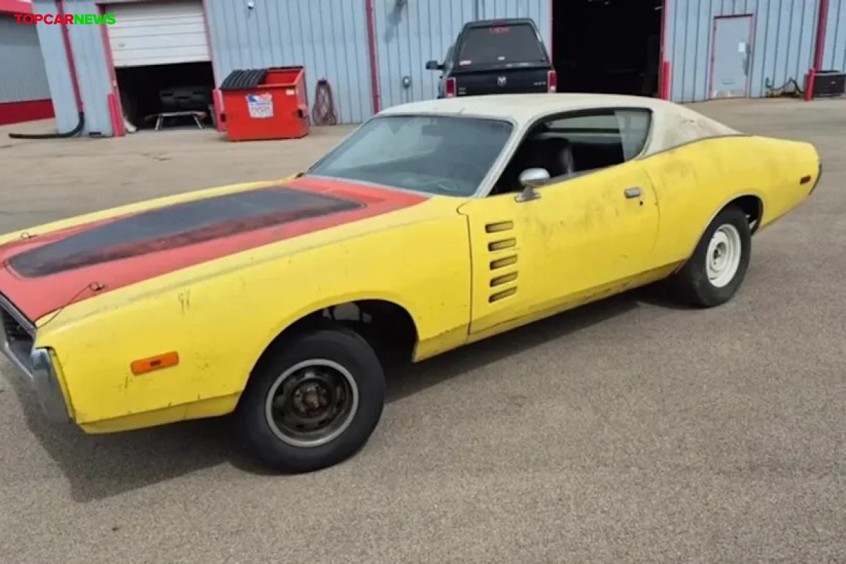 Buried Treasure: One of Only Two Surviving 1972 Dodge Charger 440 Six Pack Cars