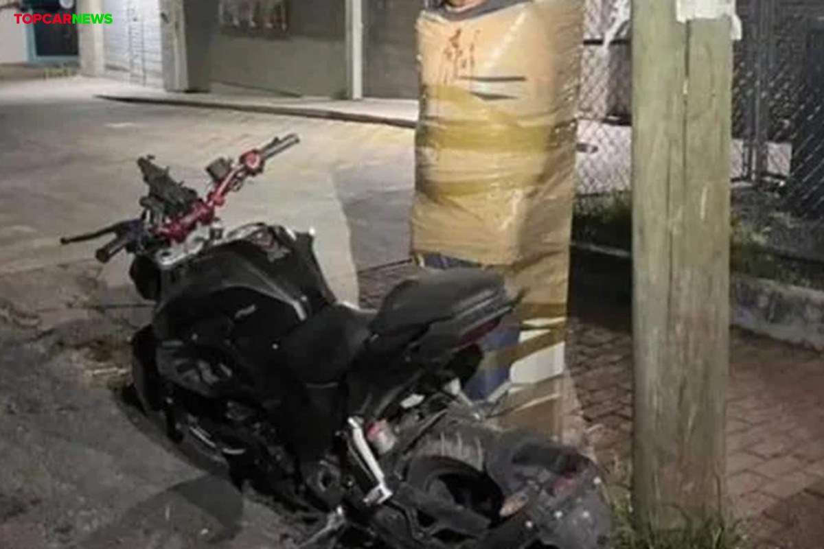 Mexico's 'Batman' Vigilante Catches, Tapes Up Alleged Motorcycle Thieves