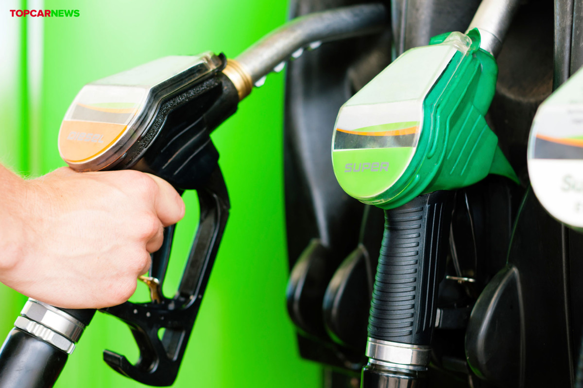 Petrol stations aren't following price-reporting rules