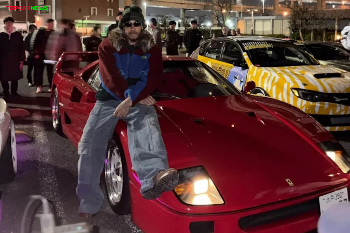 Lewis Hamilton Ditched His Entire Car Collection—Except This Barn-Find Ferrari F40