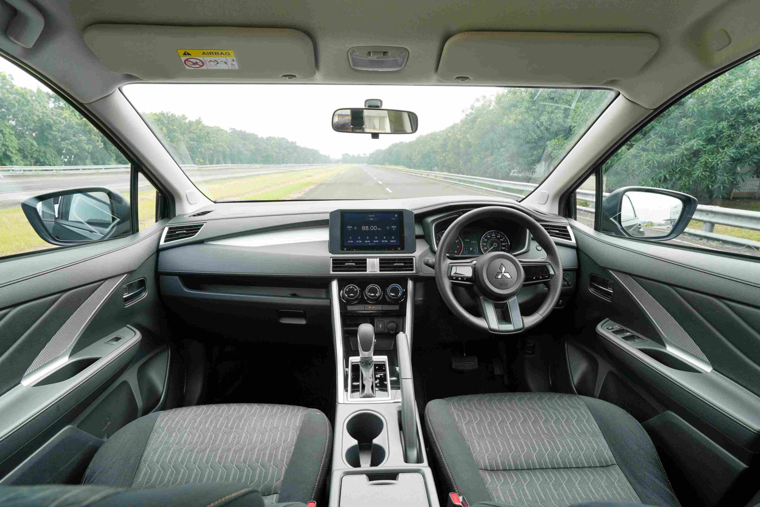 Inovasi Terbaru dari Mitsubishi: New Xpander Exceed Tourer, MPV Keluarga Masa Kini Yang Naik Kelas