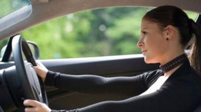 Kecepatan 60 mph ke Atas Bisa Bikin Mobil Bergoyang, Ini Penyebabnya