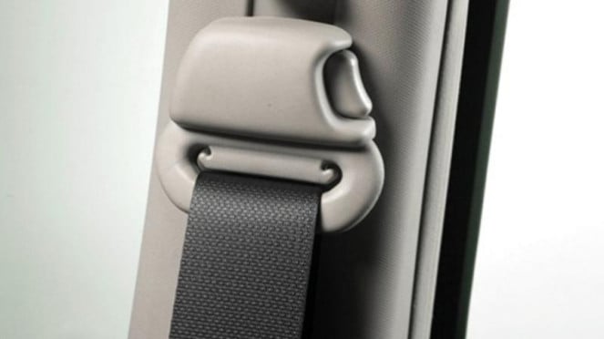 Fakta Mengejutkan: Produsen Mobil Berhenti Pakai Sabuk Pengaman Otomatis