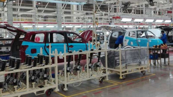 Daftar Mobil China Buatan Indonesia