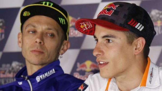 Valentino Rossi Bikin Marc Marquez Tidak Mendengarkan Ibunya agar Mengalah dari Alex Marquez