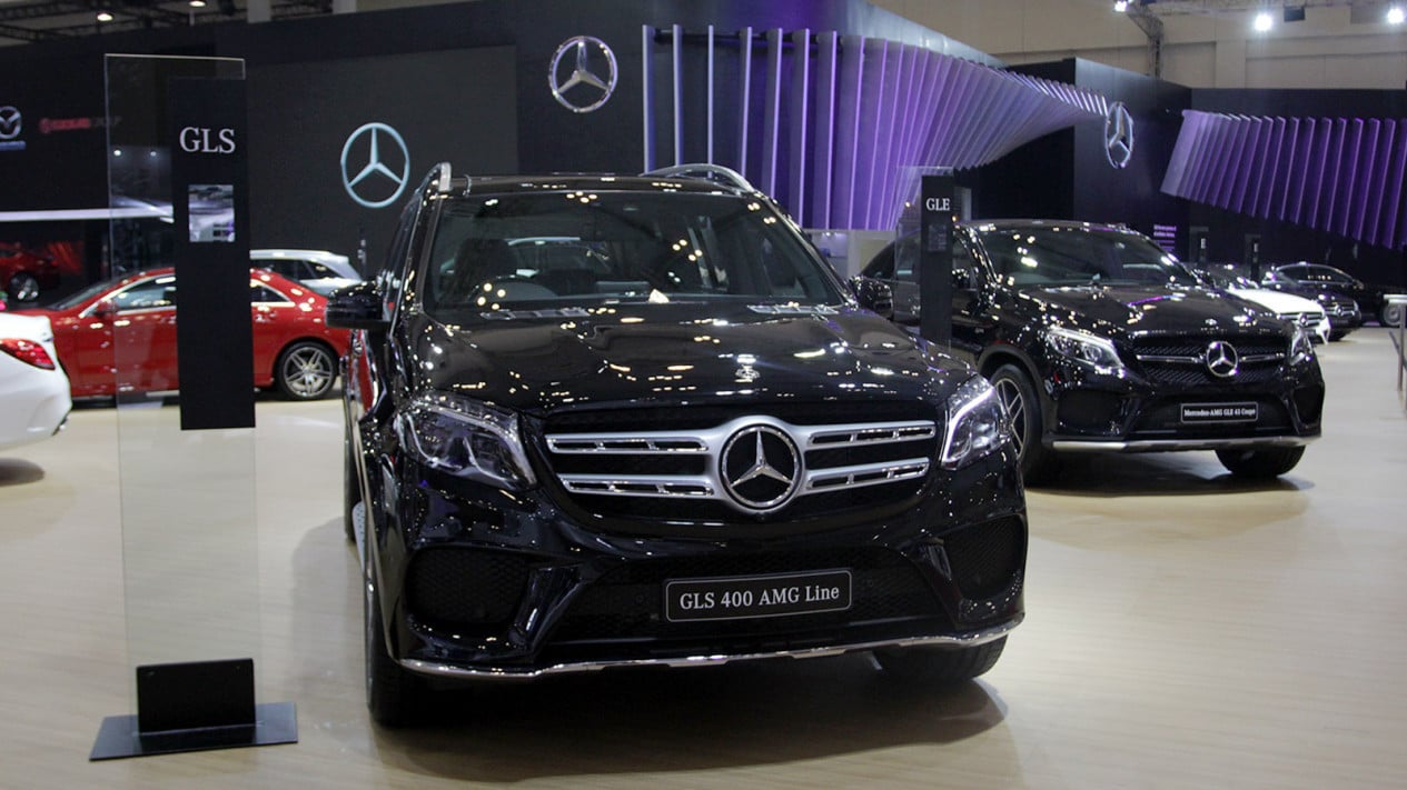 BMW, Mercedes-Benz, BMW vs Mercedes-Benz: Lebih Laku Mana di Indonesia?