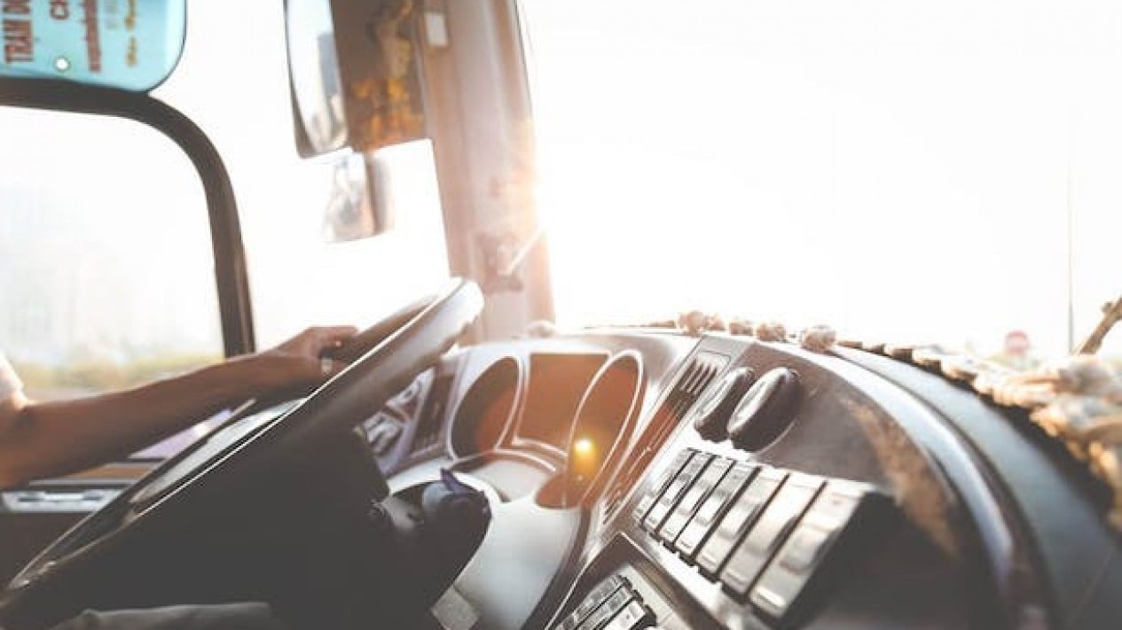 Tren Mobilitas Akhir Tahun: Perjalanan Antarkota Melonjak