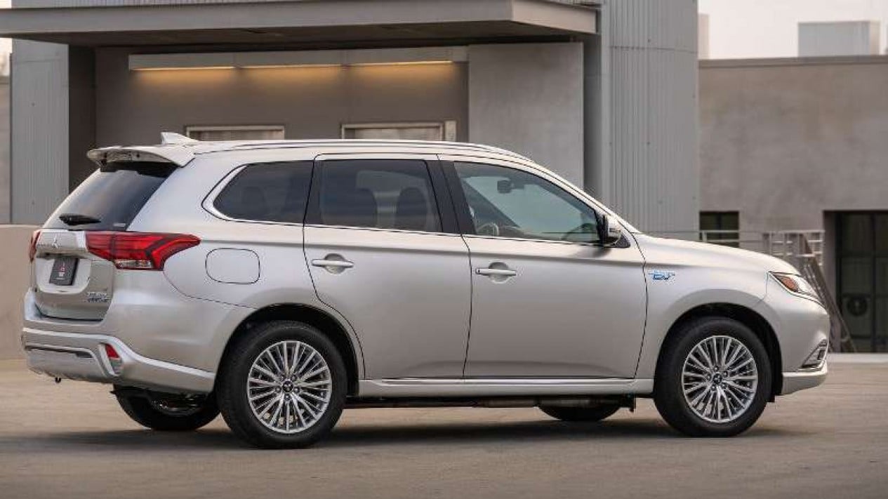 Mitsubishi, Mitsubishi Outlander, Mitsubishi Outlander Sport, Kaget Lihat Harga Bekas Mitsubishi Outlander Sport