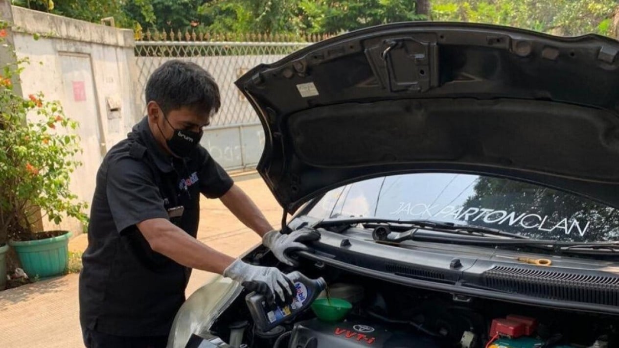 Mau Mesin Lebih Irit dan Tahan Lama? Kuncinya Ada di Oli