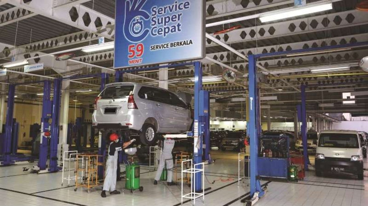 Ini yang Bikin Biaya Tune Up Mobil di Bengkel Resmi Lebih Mahal