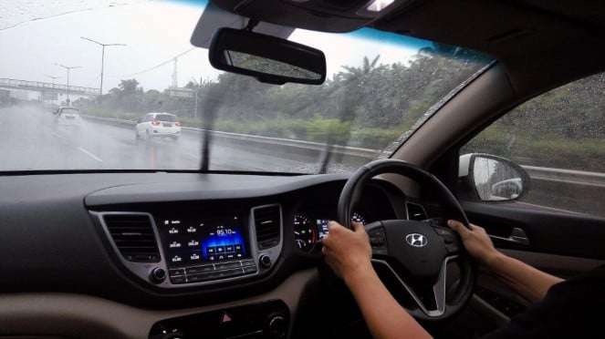 Musim Hujan Tiba! Ini Komponen Mobil yang Wajib Dicek Agar Tetap Aman di Jalan
