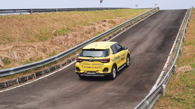 Ini Tipe Daihatsu Rocky yang Paling Laku di RI