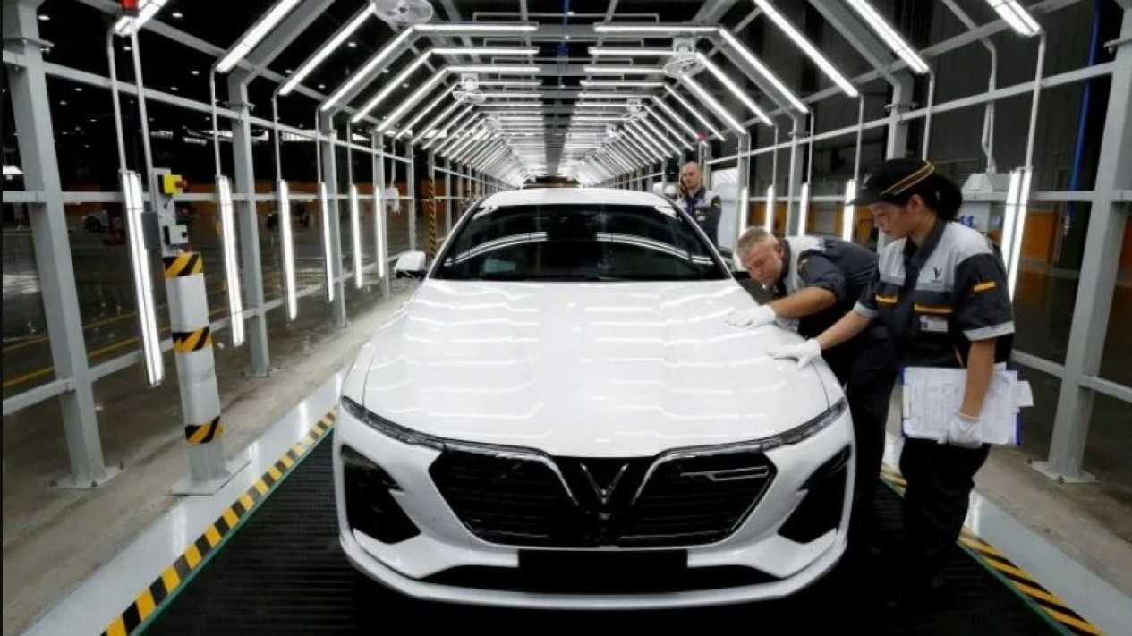 Pabrik Barunya Digeruduk Warga, Begini Komentar VinFast dan Warganet