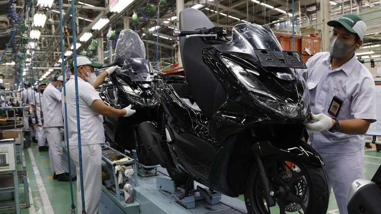 Penjualan Motor Oktober 2025 Naik, Ekspor Komponen Pecah Rekor