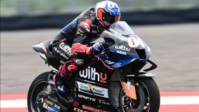 Kenapa Eks Pembalap Ducati yang Dipercaya Yamaha Pertama Kali Menguji Mesin V4