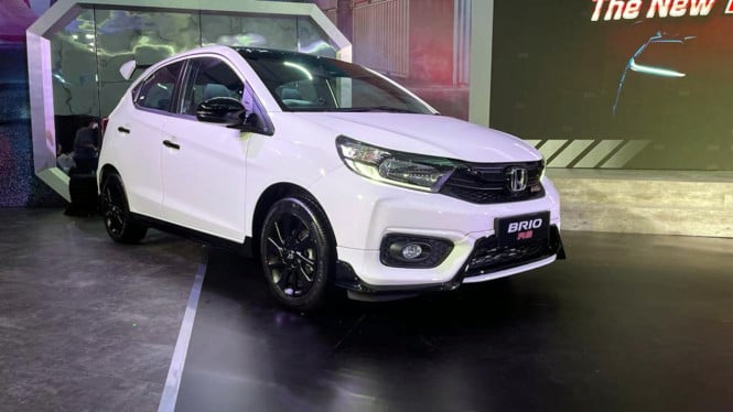 Ada yang Janggal dari Honda Brio RS