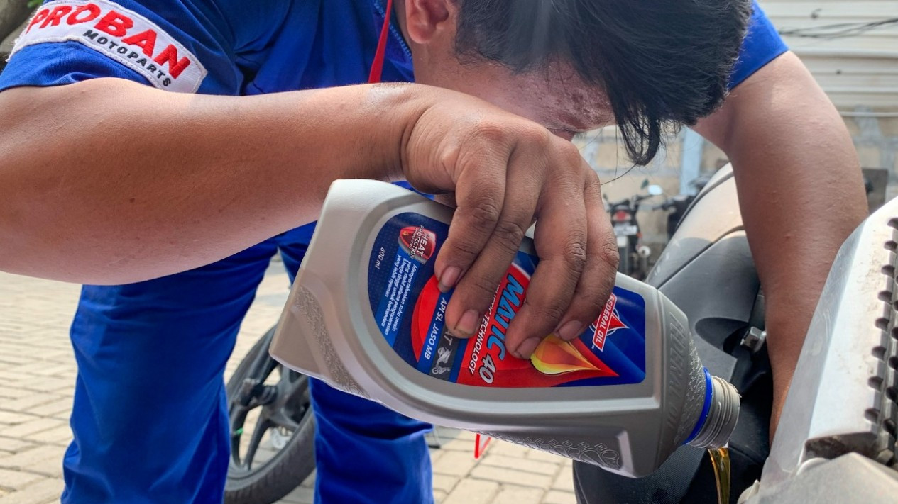 Ganti Oli Tak Hanya Berpengaruh pada Kondisi Mesin