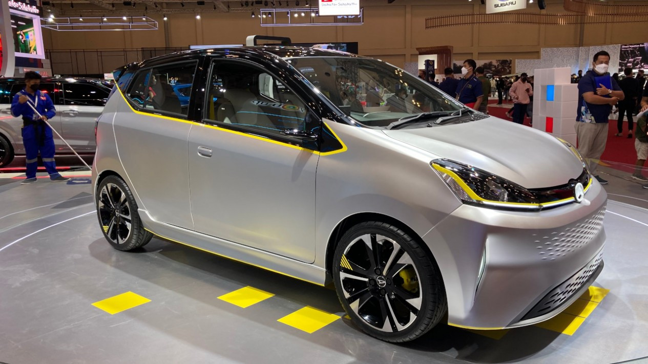Daihatsu, Daihatsu Ayla, Daihatsu Siapkan Strategi Hadirkan Ayla EV untuk First Car Buyer