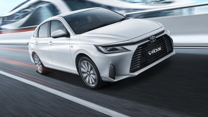 Daftar Harga Mobil Sedan Toyota vs Honda Terbaru Juni 2025