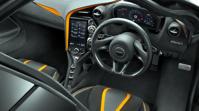 5 Mobil Spektakuler dengan Posisi Pengemudi Tengah, Jarang Diketahui!