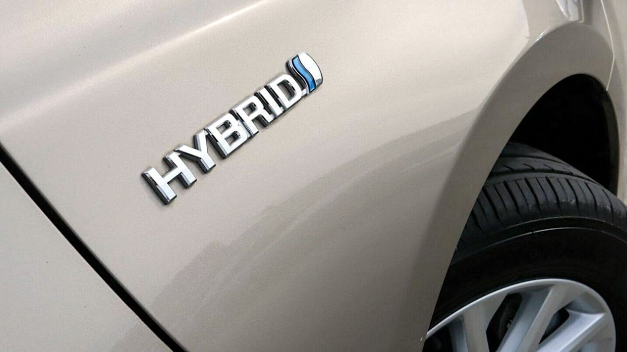 Mobil Hybrid Hemat Segini jika Harga Pertamax Naik