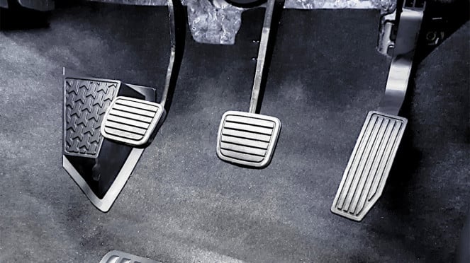 5 Negara yang Masih Gemar Menggunakan Mobil Manual Ketimbang Matic