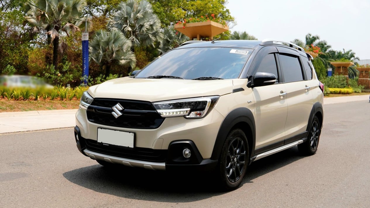 Suzuki , Suzuki XL7, Suzuki Perkenalkan New XL7 Hybrid Alpha Kuro: Suv Tangguh dengan Aksen Eksklusif