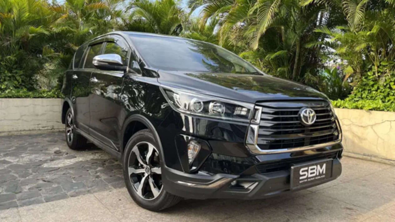 Mau Beli Innova Reborn Bekas? Cek Dulu Pajak Tahunannya
