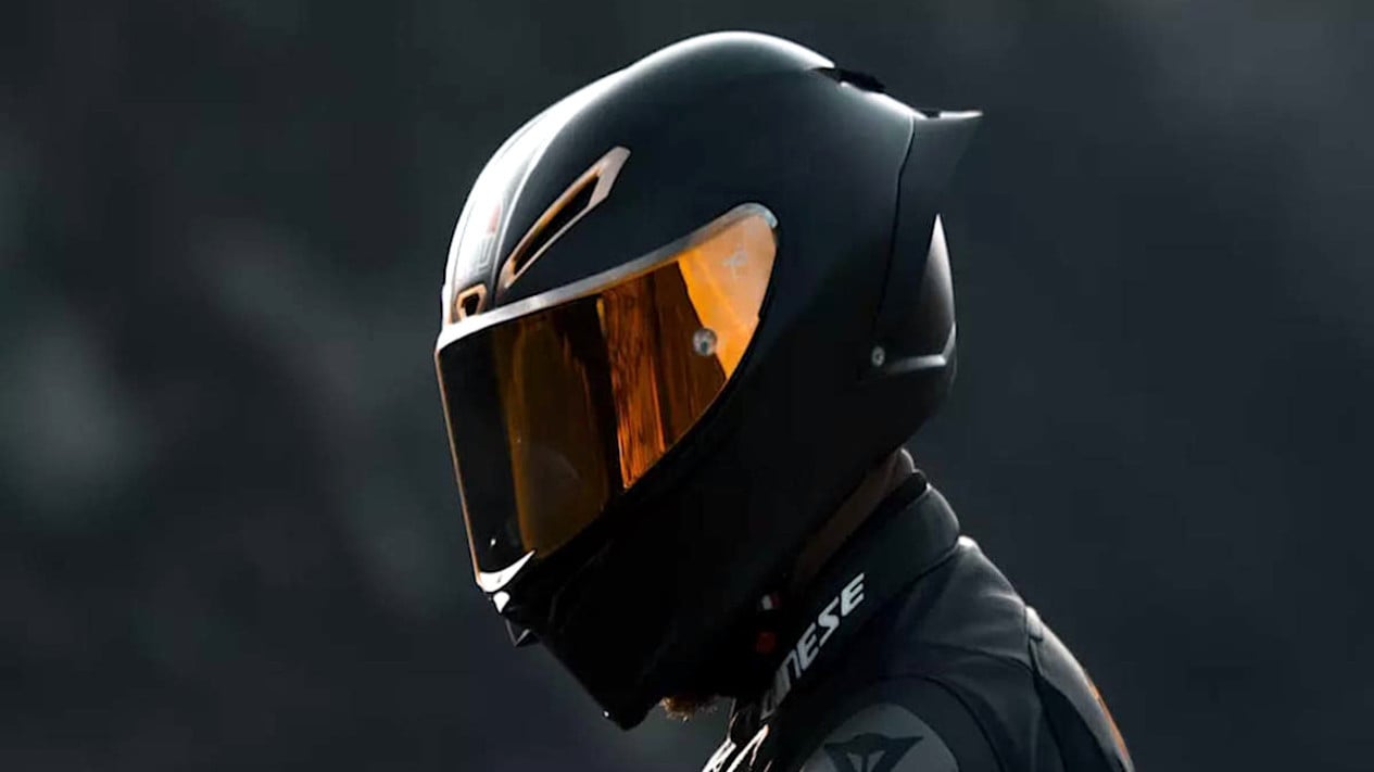 Helm Edisi Pembalap Dunia Resmi Dipasarkan di Indonesia