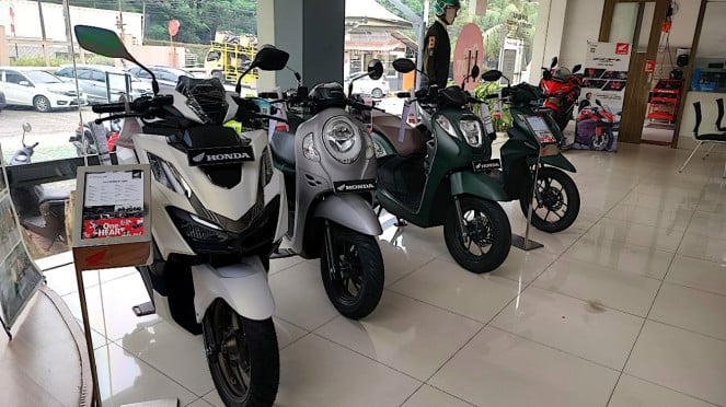 Diskon Honda Vario Oktober 2025, Potongan Hingga Rp2,2 Juta Plus Gratis Ganti Oli