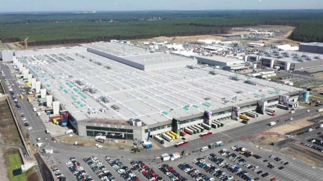 Tesla Masuk Daftar Target Serangan Iran