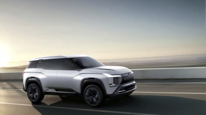 Mitsubishi Indonesia Tebar Teaser Misterius, Sinyal Mobil Baru di GIIAS 2025?