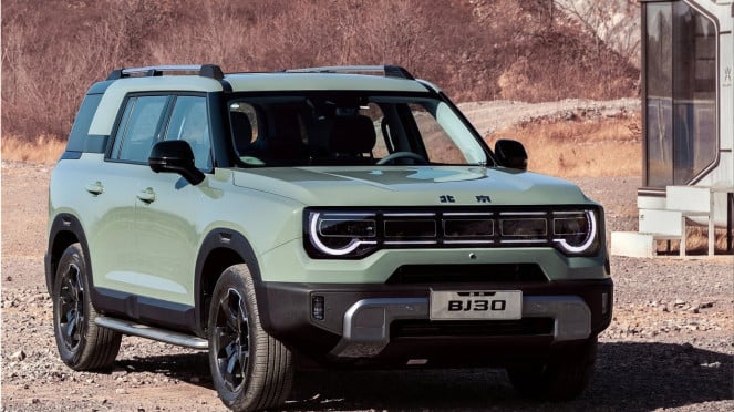 Mobil Baru Wara-wiri di Jakarta Bikin Penasaran, BAIC BJ30 Hybrid?