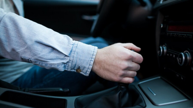 Pedal Rem Mobil Terasa Aneh? Bisa Jadi Tanda Bahaya yang Sering Diabaikan