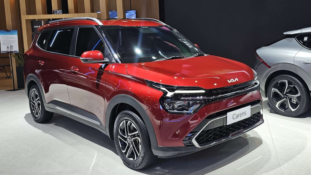 Kia, Kia Carens, Kia Siap Produksi Carens Listrik di RI, TKDN Diklaim Tinggi