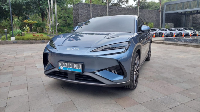 BYD, Spesifikasi dan Harga Terbaru BYD Sealion 7 Juni 2025