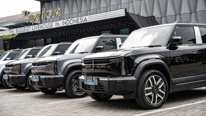 Perang Dagang Mobil China vs Jepang di Indonesia