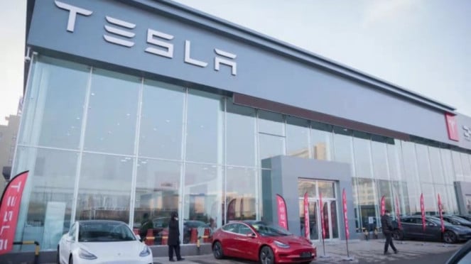 Tesla Hadapi Persaingan Ketat, Pangsa Pasar EV Turun Drastis