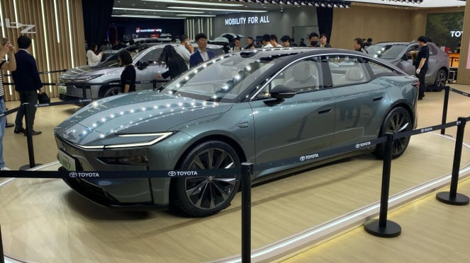 Pesaing Mobil Tesla Model S Dibanderol Harga Murah