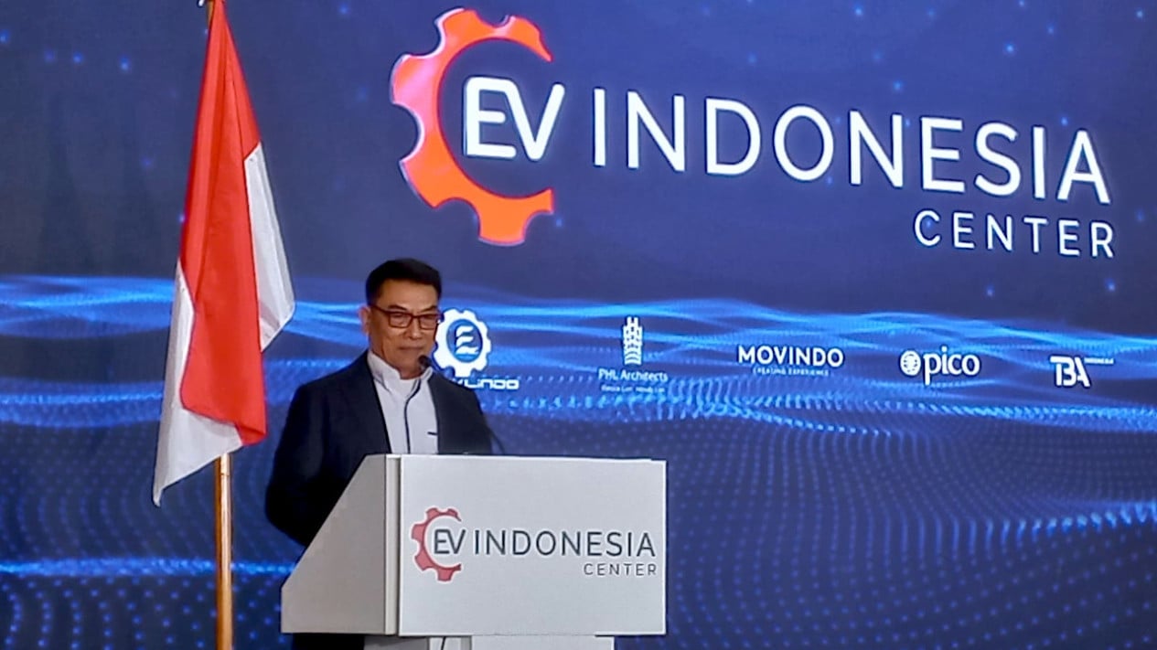 Industri Mobil Listrik Mulai Panas, Moeldoko Minta Regulasi Jangan Labil