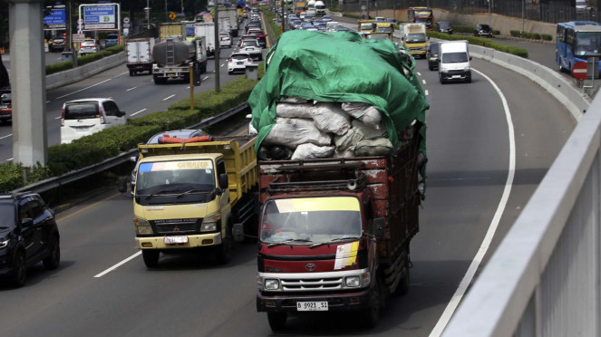 Teriak Sopir Truk Soal Maraknya Aksi Pungutan Liar