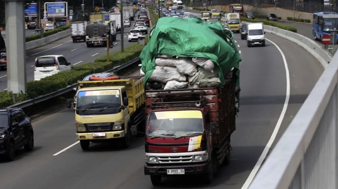 Teriak Sopir Truk Soal Maraknya Aksi Pungutan Liar