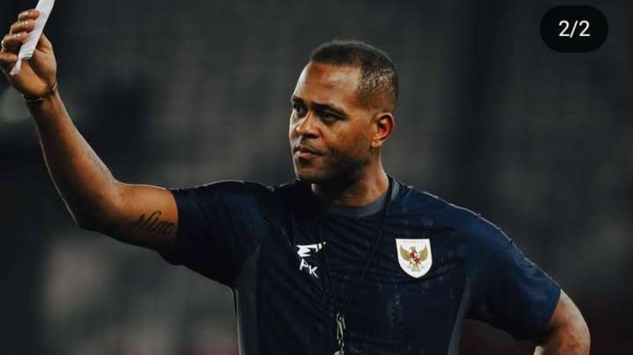 Adu Keren Mobil Mantan Pelatih Timnas Indonesia: Patrick Kluivert vs STY