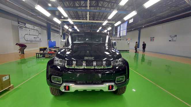 BAIC BJ40 Plus Rakitan Lokal Rp698 Juta, Model Hybrid Menyusul