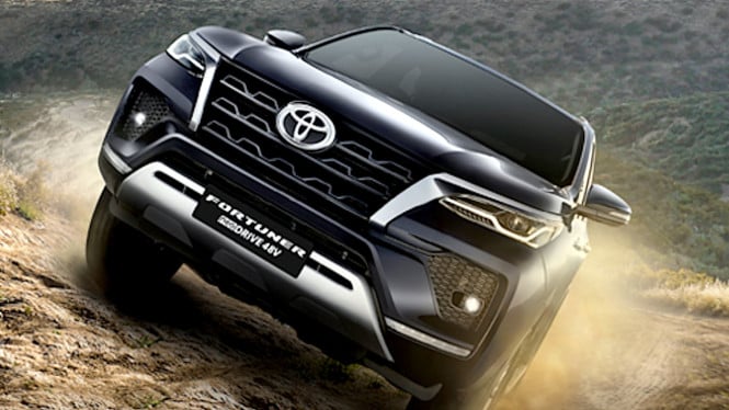 Toyota, Toyota Fortuner, Toyota Fortuner Hybrid Resmi Dijual, Harganya Nyaris Rp1 Miliar