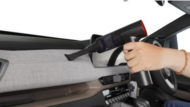 Sering Nyetir Jauh? 5 Aksesori Mobil Ini Wajib Kamu Punya