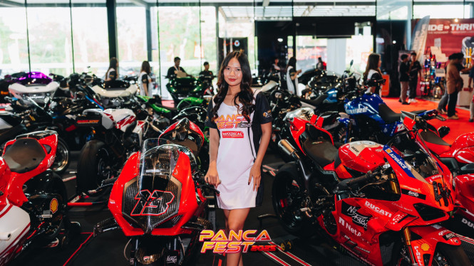 Stiker Jadi Jalan Baru Seniman, Modifikasi Naik Level