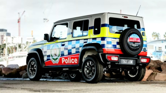 Suzuki Jimny Resmi Jadi Mobil Polisi, Tugasnya Bikin Senyum