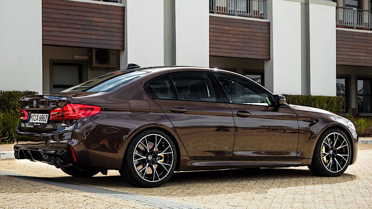 Pengecatan Mobil Berbasis Aerosol Mulai Tantang Metode Konvensional