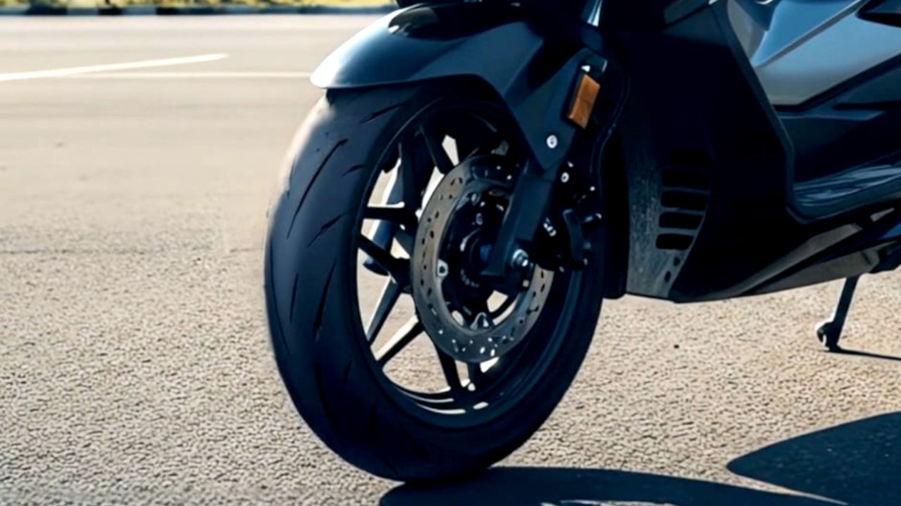 Harga Ban FDR Terbaru Oktober 2025, dari Harian hingga Balap